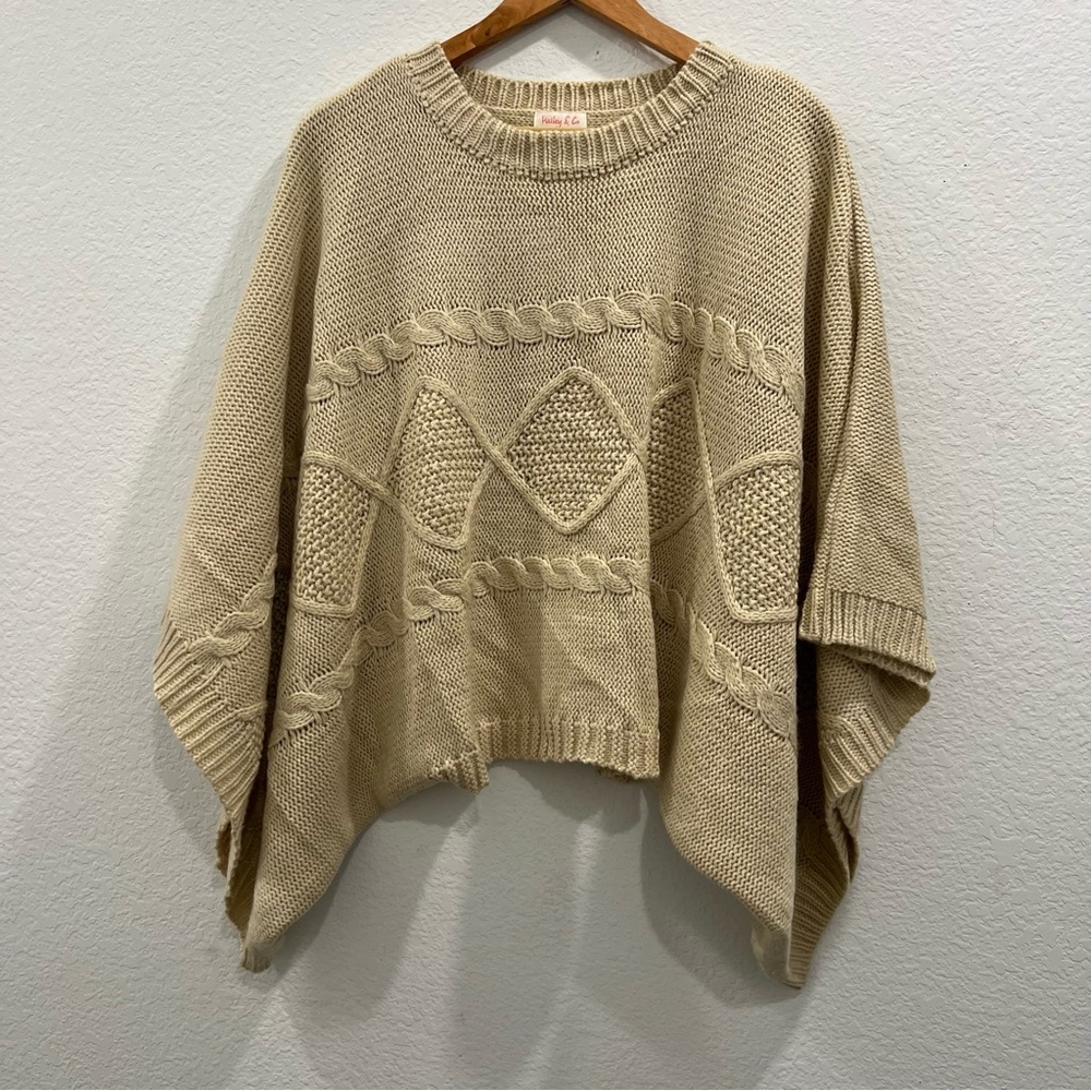 Hailey &‎ Co Boxy Cable Knit Cropped Cream Tan Sweater Size L